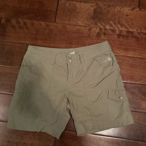 North face shorts size 4